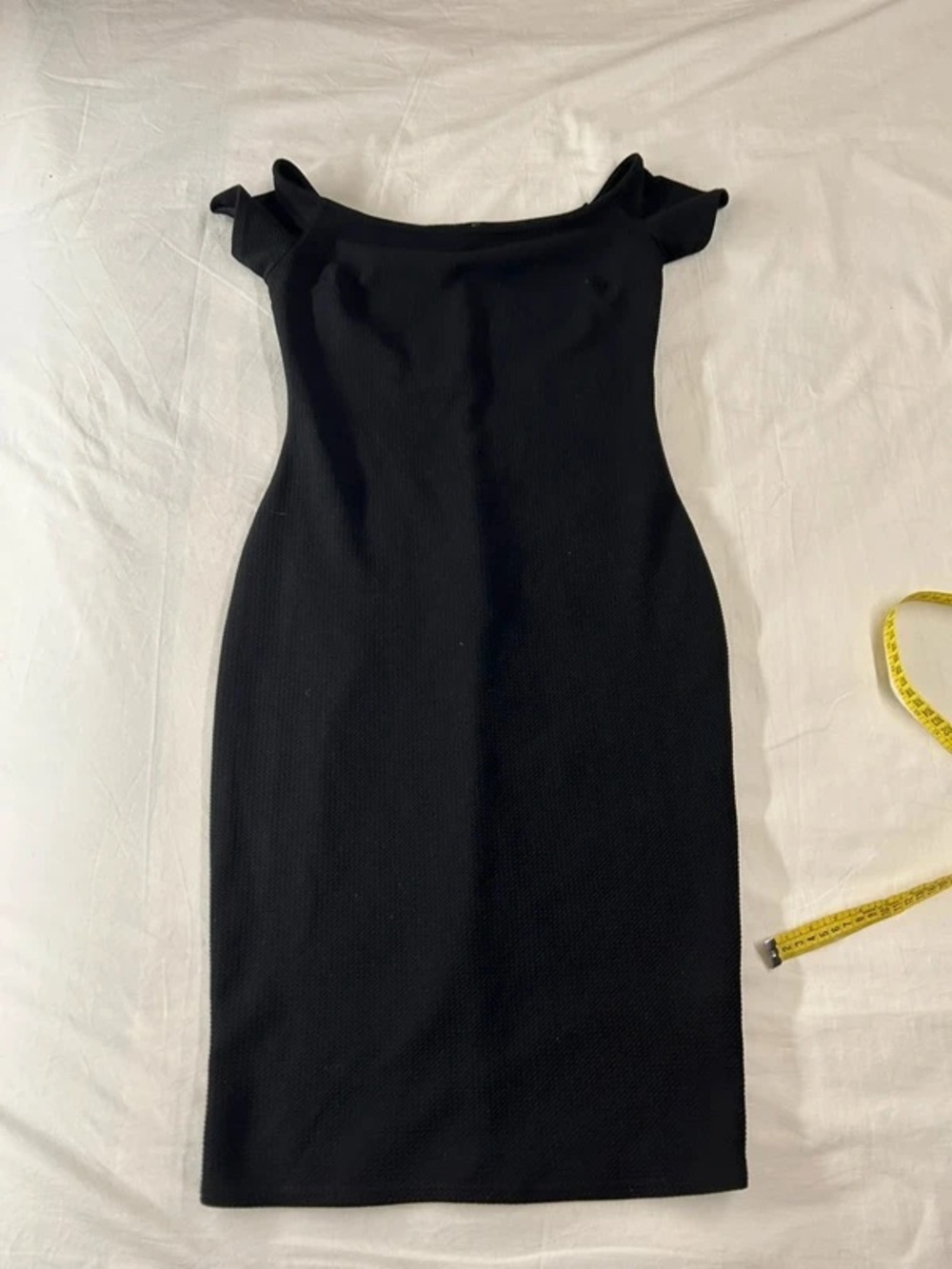 Off-Shoulder Black Midi Dress with Subtle Ruffle Shoulders - Picture 2 of 7